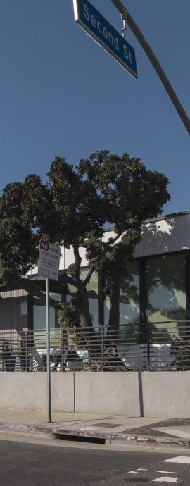 Long Beach Bay Shore Neighborhood Library