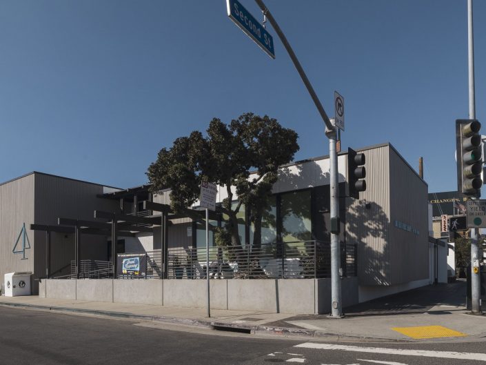 Long Beach Bay Shore Neighborhood Library